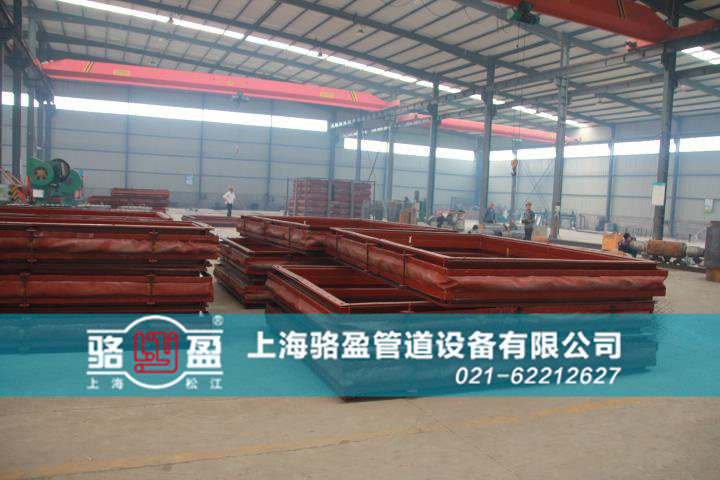 香港機場赤鱲角<a href=http://www.linyuyi.com target=_blank class=infotextkey>非金屬補償器</a>生產(chǎn)廠家